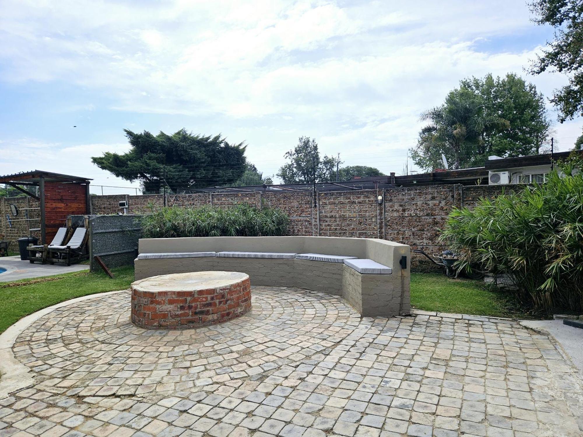 Bosveld In Die Stad 2 Guesthouse Alberton Exterior photo