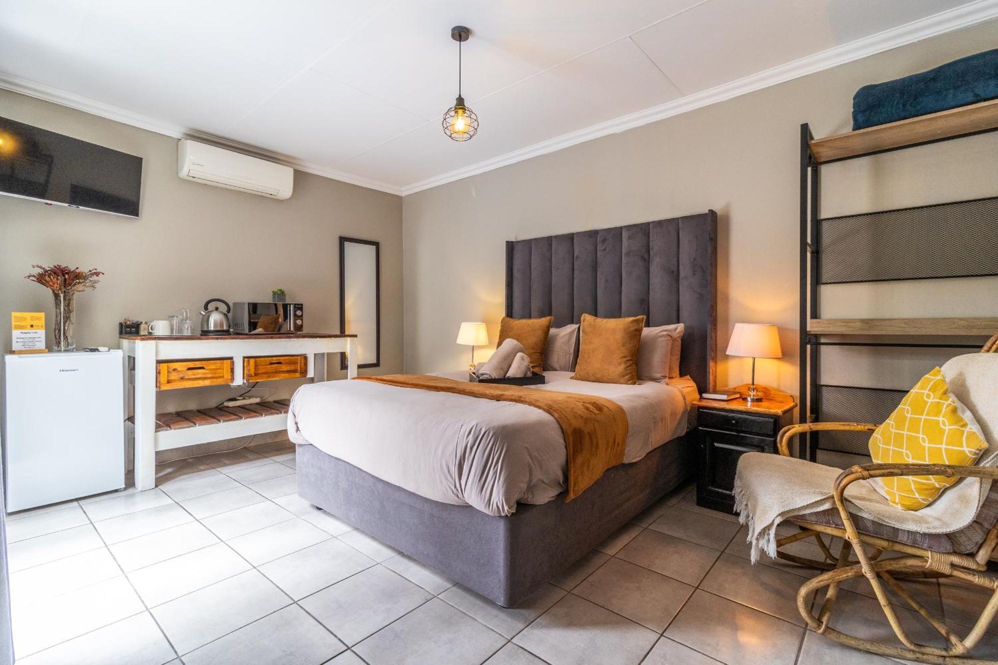 Bosveld In Die Stad 2 Guesthouse Alberton Exterior photo