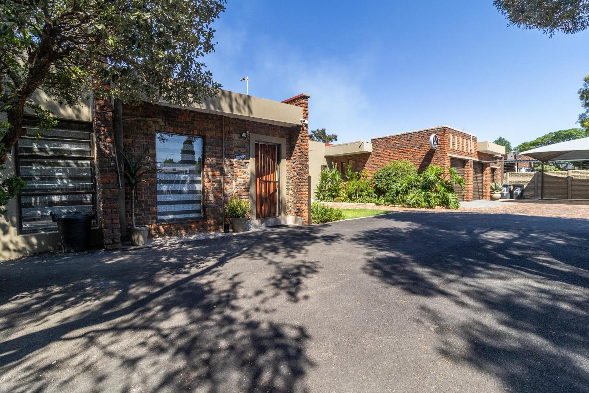 Bosveld In Die Stad 2 Guesthouse Alberton Exterior photo